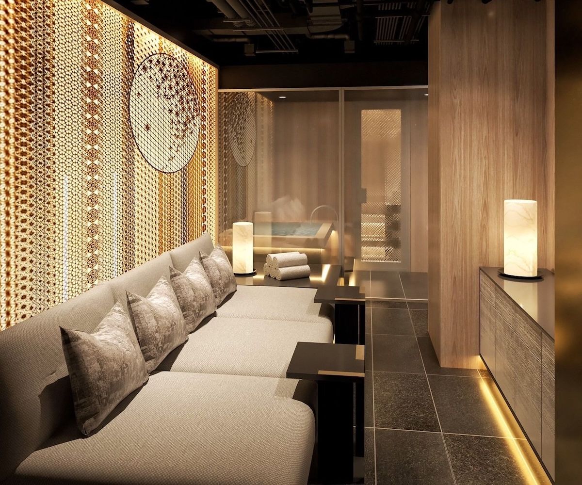 Holy Temple - 120分